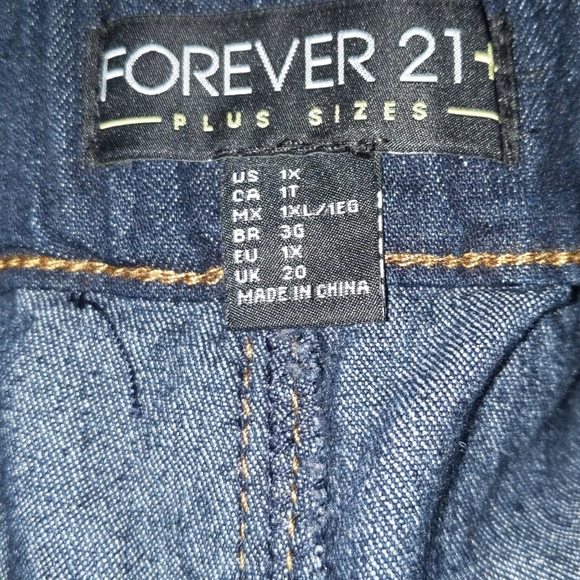 Forever 21 Plus Size Bootcut Stretch Jeans - Picture 3 of 5